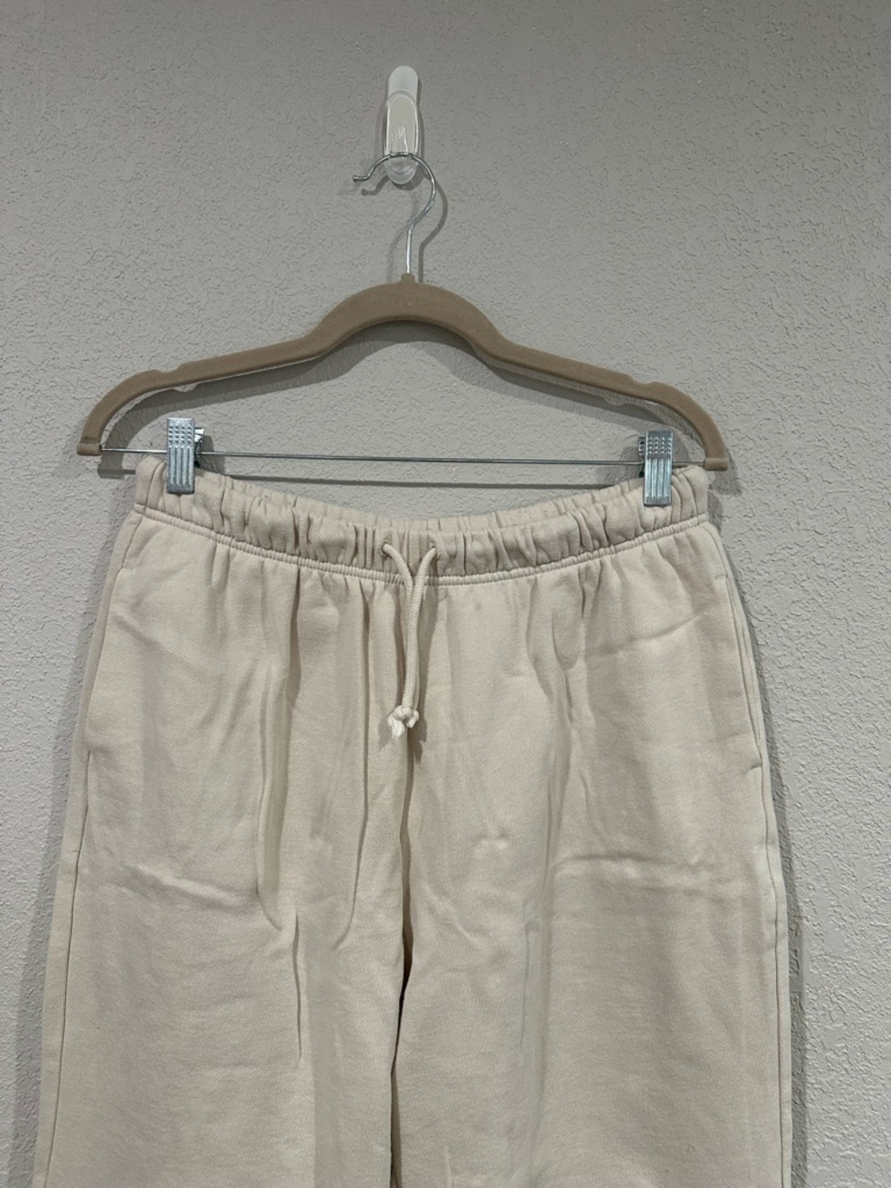 Old Navy Women's Wide Leg Sweatpants in Cream